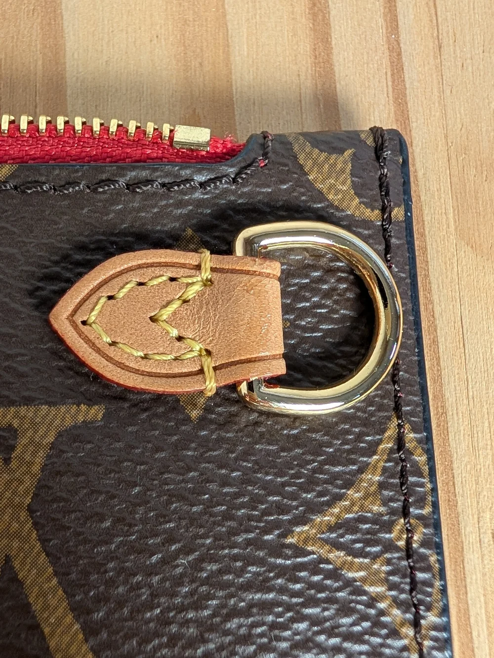 Authentic Louis Vuitton Neverfull Monogram Pouch - Near New Condition